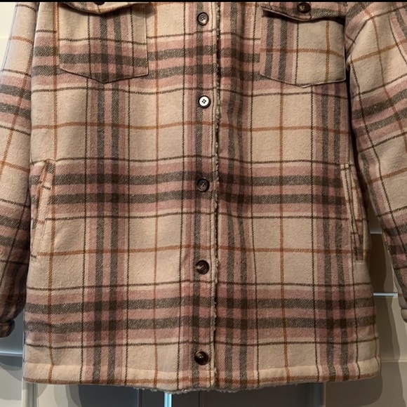 Allie Rose Women’s Sherpa Lined Flannel Jacket with Hood and Pockets - Picture 3 of 10